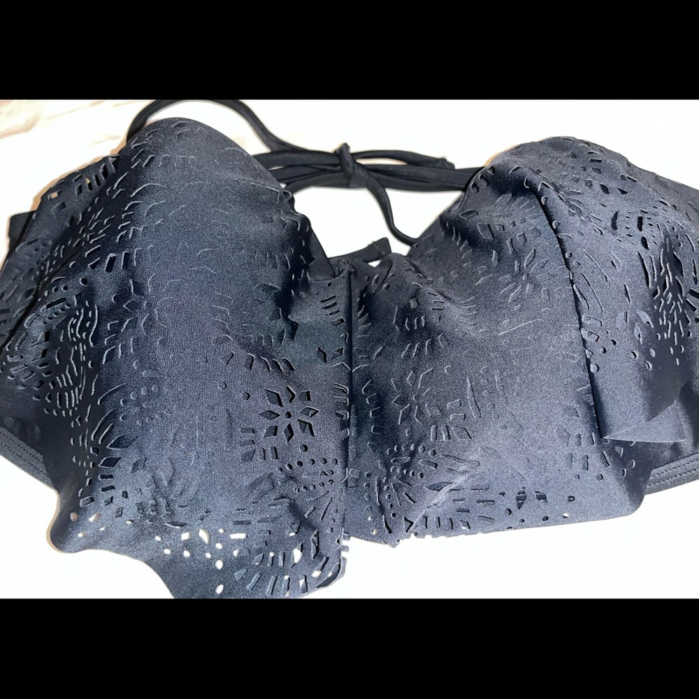 Xhilaration Swim Top, Size Large
